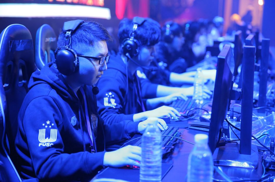 是她们在后 是她们在后