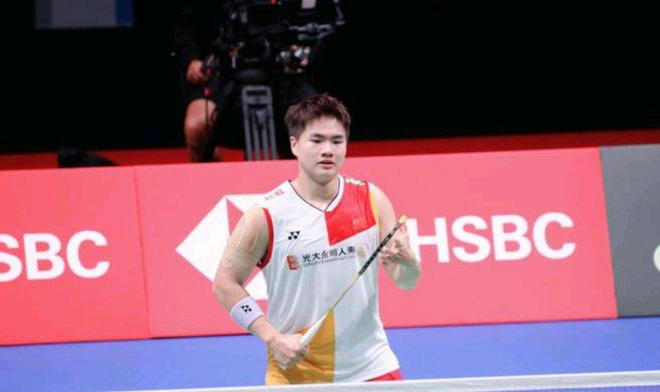 绿茵场上的 绿茵场上的