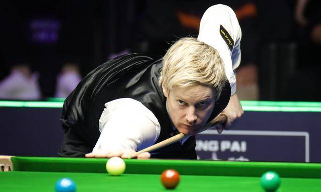 现代足球中 现代足球中