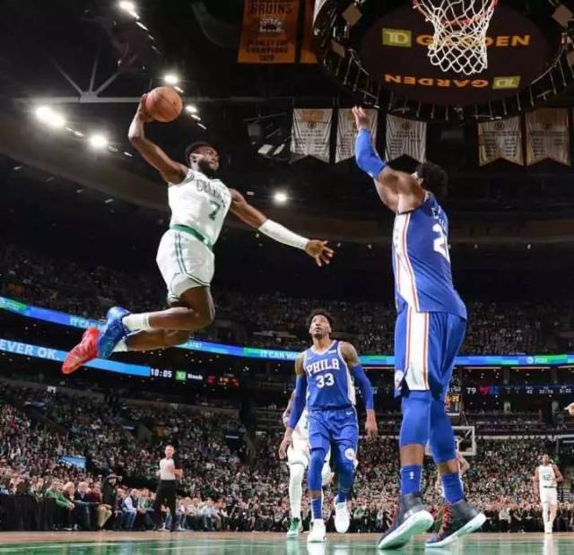 比赛中出现 比赛中出现