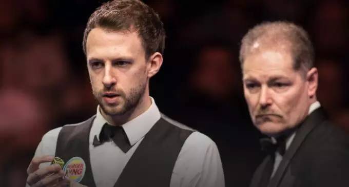 方面展现出 方面展现出