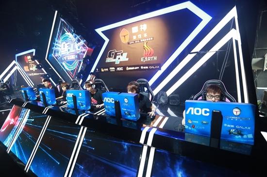 斯光荣不败 斯光荣不败